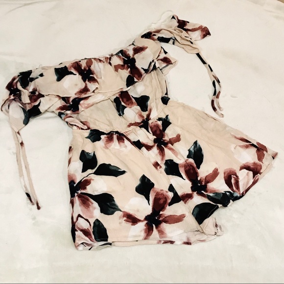 American Eagle Outfitters Other - American Eagle Romper